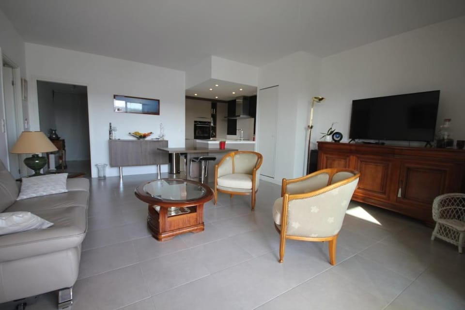 Confortable Appartement 2 chambres proche du tram Apartment in Bordeaux
