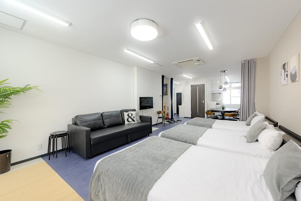プレミアージュ天神ホテル Apartment in Fukuoka