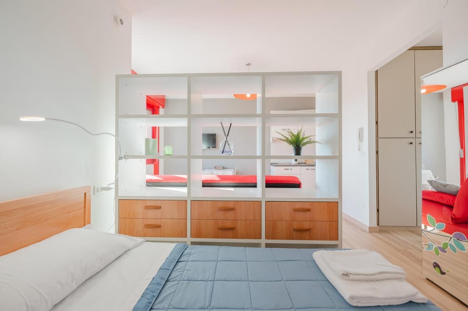 Bed, Photo of the whole room, Bedroom, towels, wardrobe