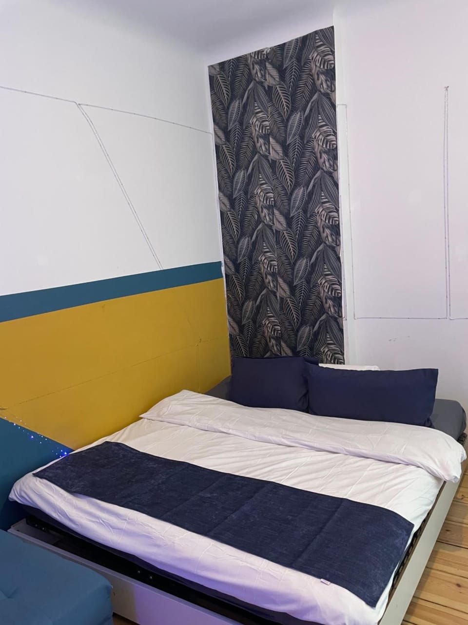Blue Light Room Vacation rental in Berlin
