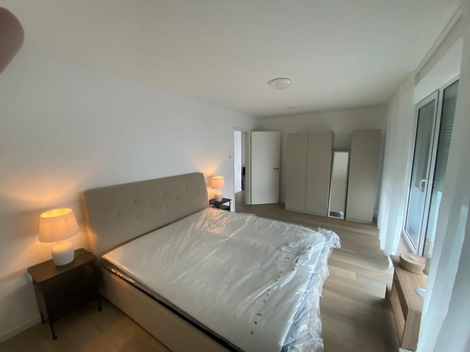 Bed, Bedroom, wardrobe