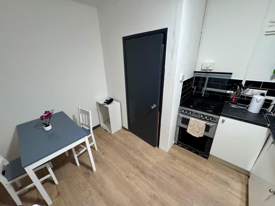 Lovely Room Walk to Euston & Regents Park Vacation rental in London Borough of Islington