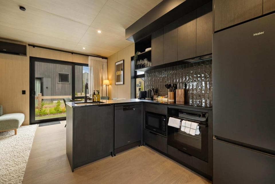 Kowhai Luxury Villa Queenstown House in Queenstown