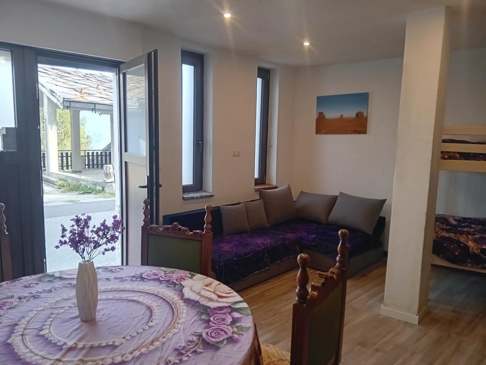 Alloggio Centro Torgnon vicino impianti sci Apartment in Torgnon