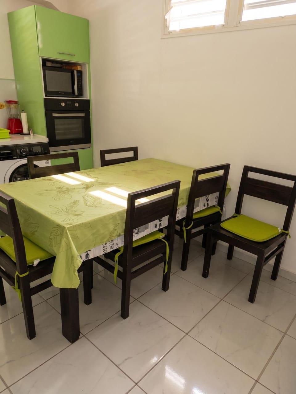 Appartement confortable à Gros-Morne, 60 m², piscine partagée Apartment in La Trinité