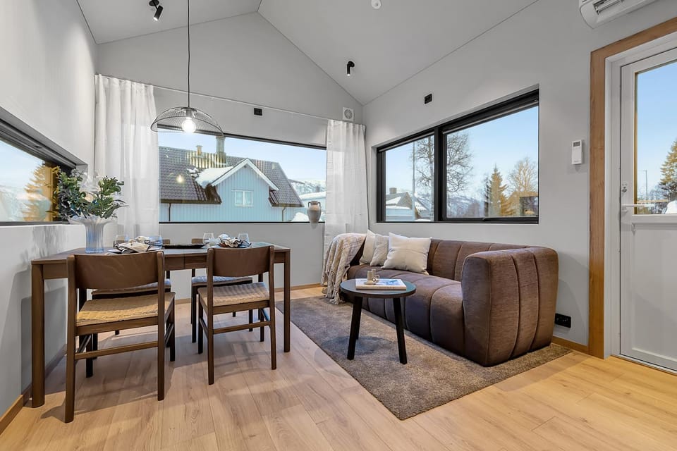 Brand New City Mini Villa close to city center Apartment in Tromso
