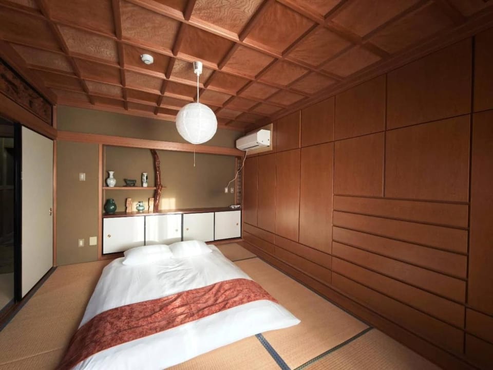 Bed, Photo of the whole room, Bedroom, wardrobe