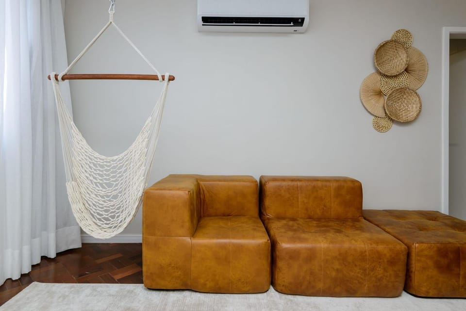 Modern 3 BDRs + Garage in Copacabana | SC 431/704 Apartment in Rio de Janeiro