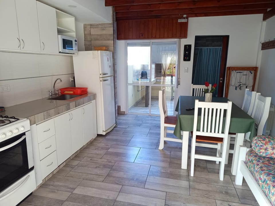 Dining area, oven, stove
