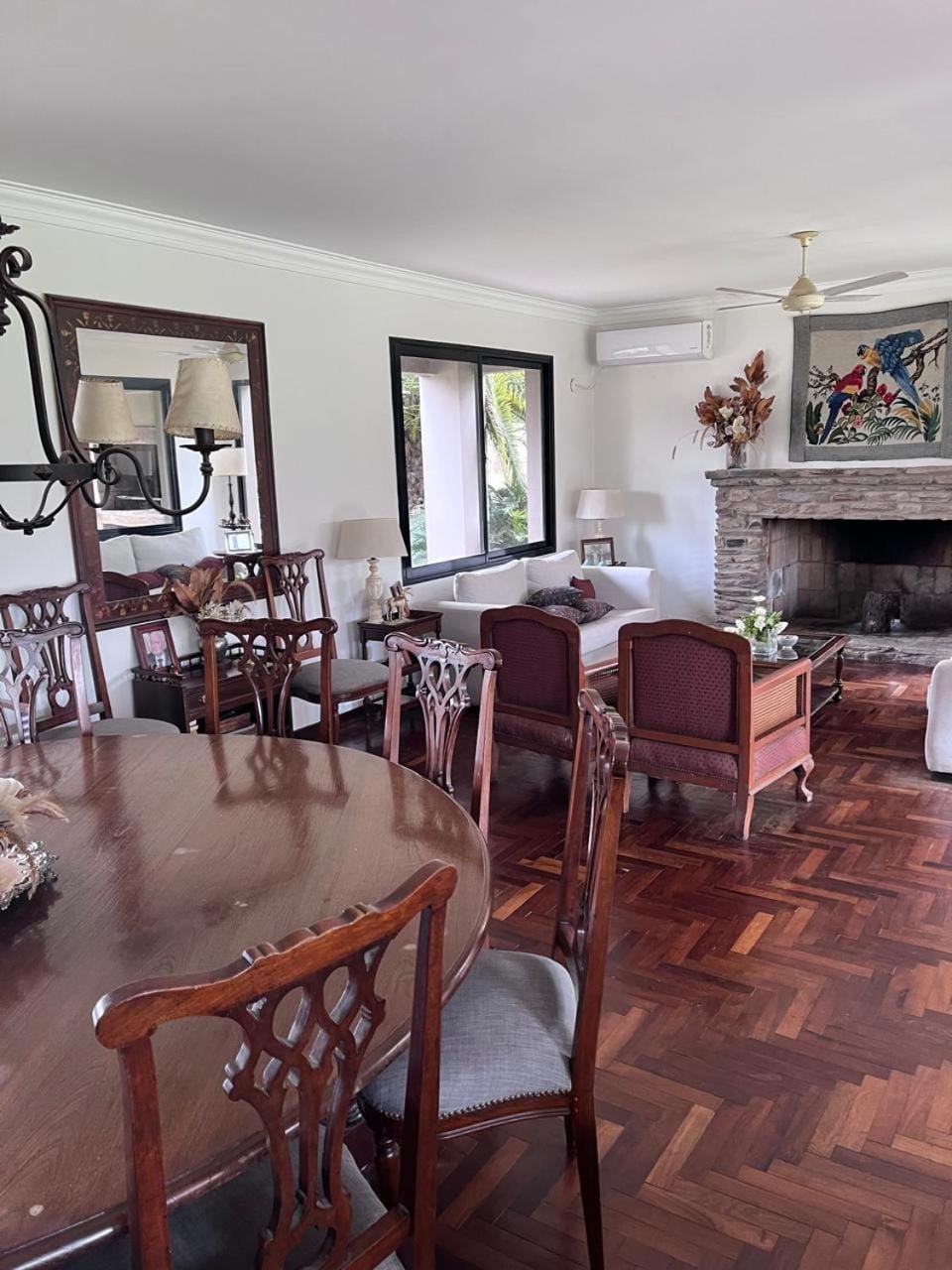 Yerbabuena House in Yerba Buena