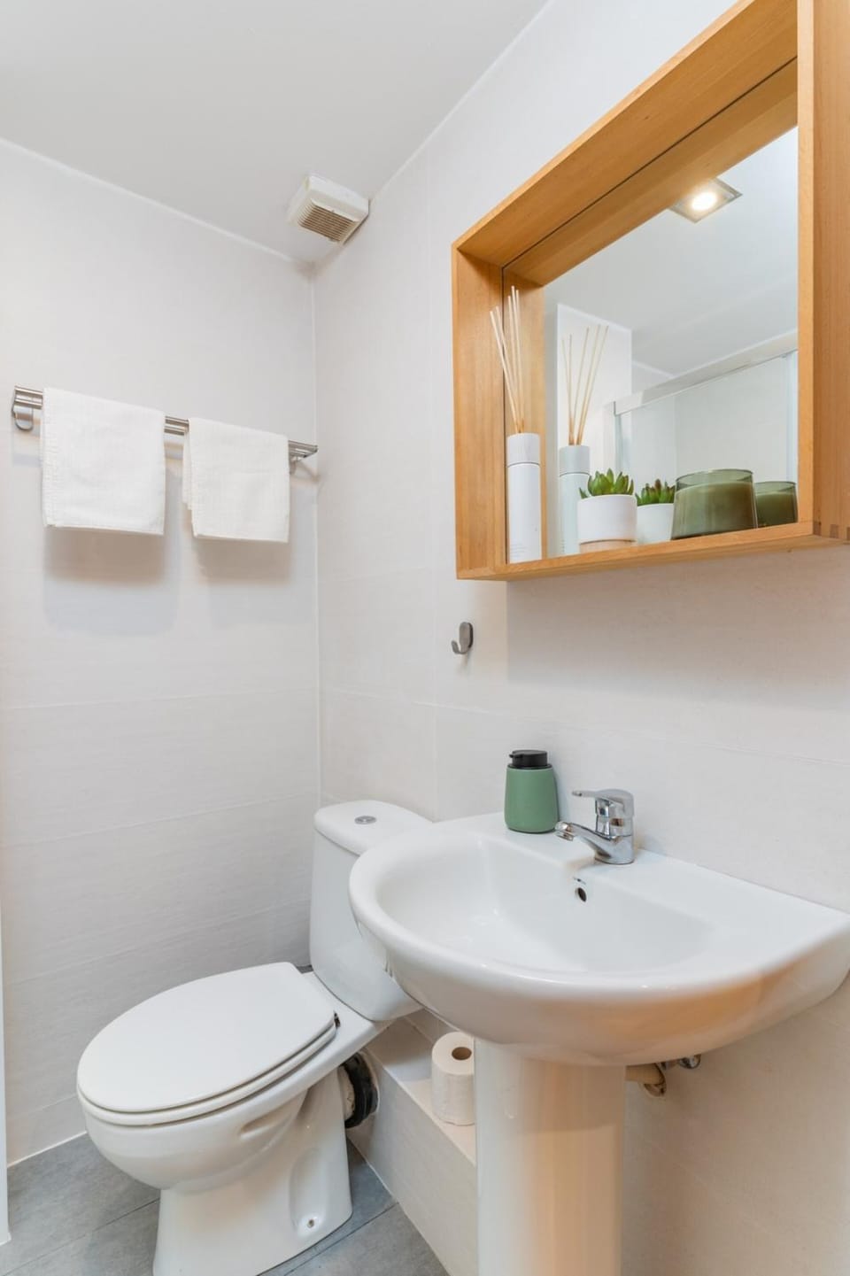Negrito Flat by Invalencia Apartment in Valencia