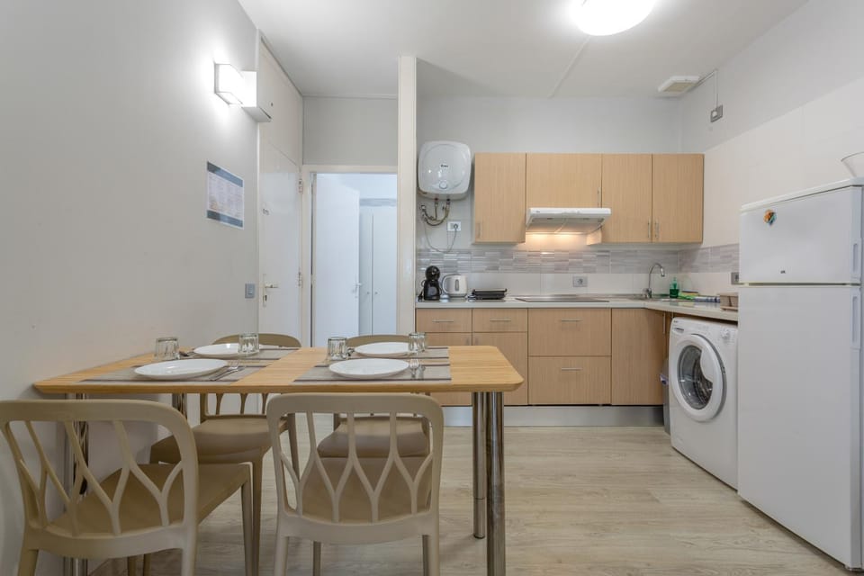 Kitchen or kitchenette, Living room