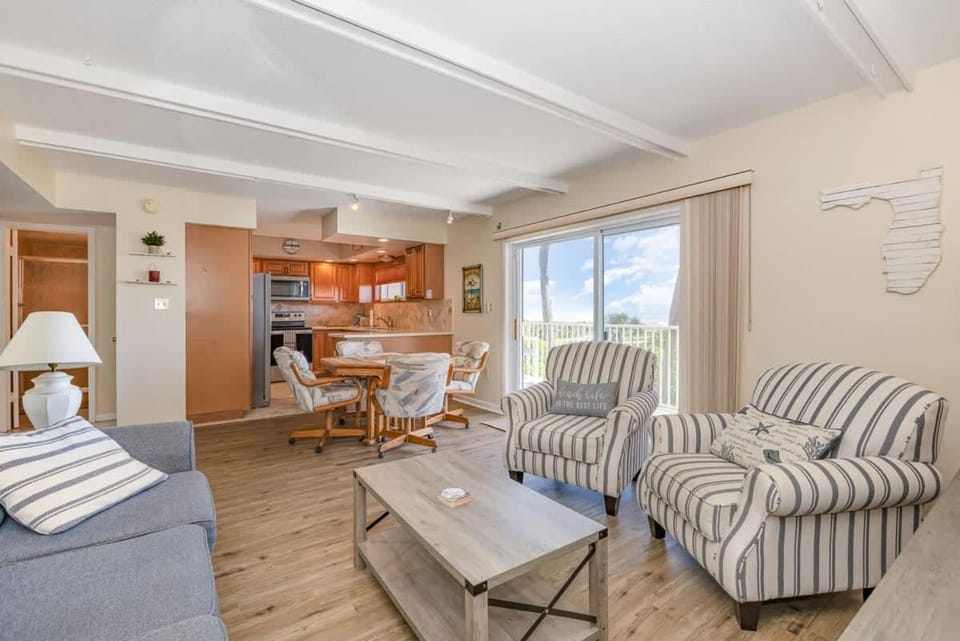 Diplomat 550-6 House in Seacrest Beach