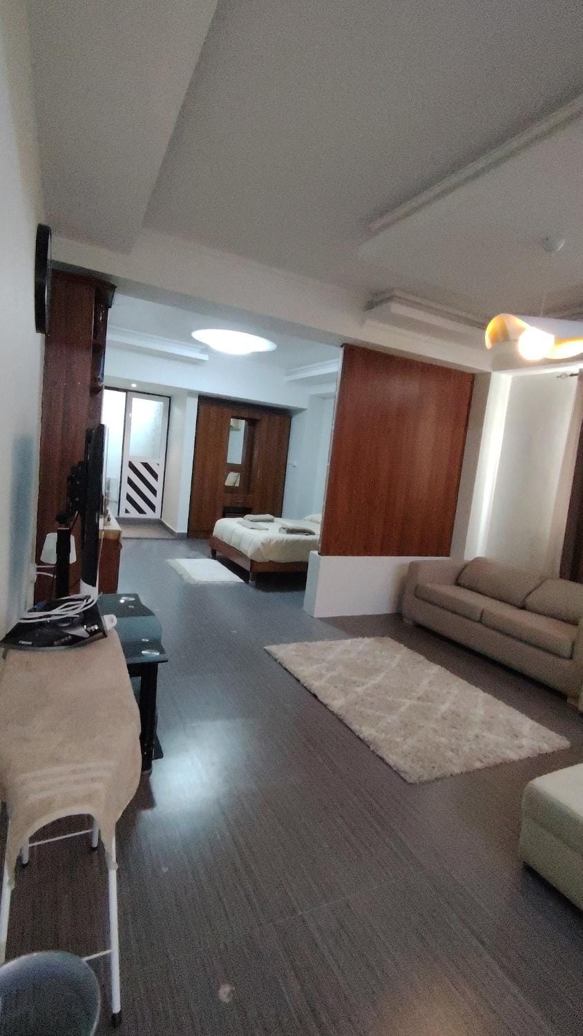 TV and multimedia, Living room, flat iron