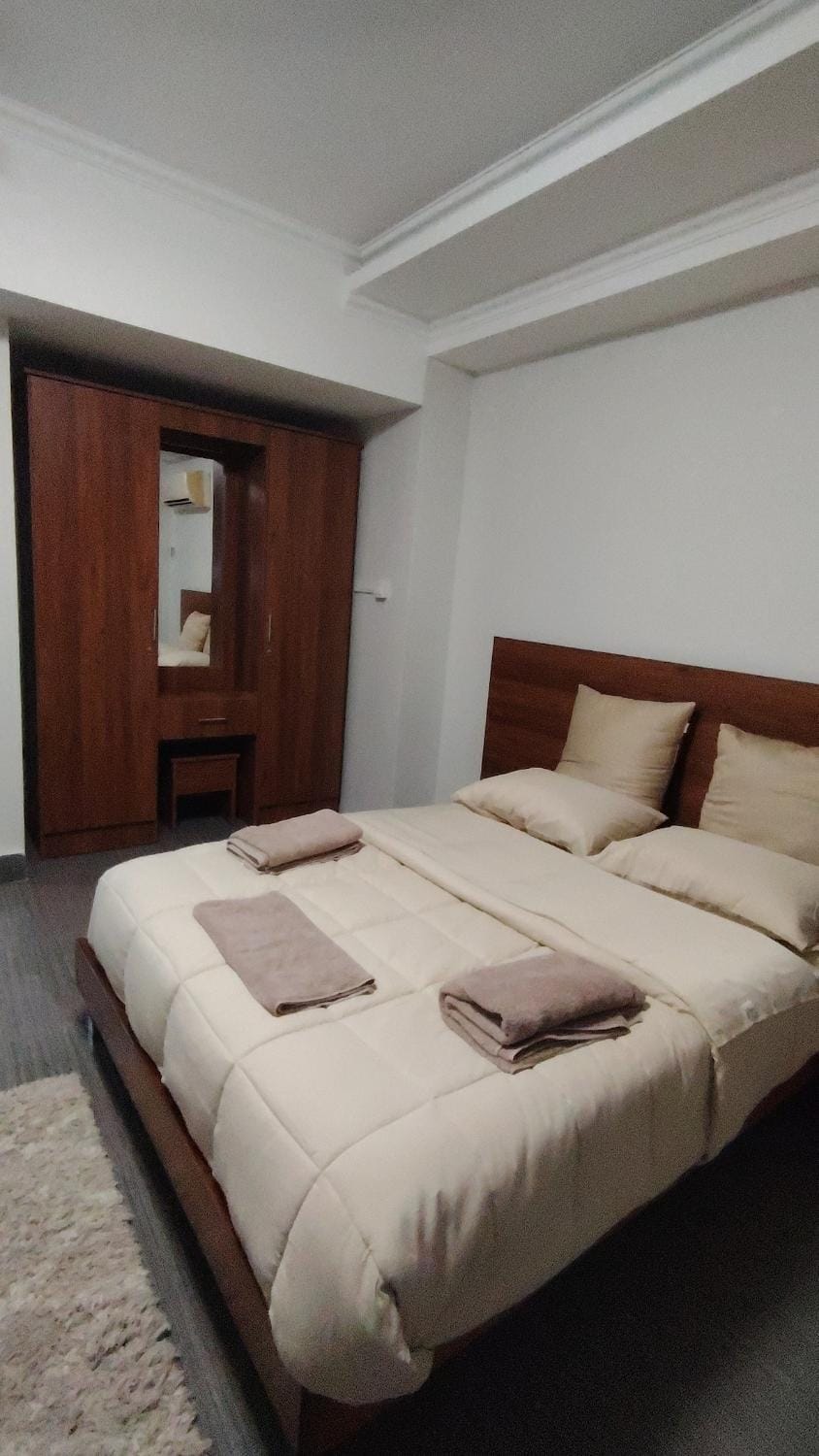 Bedroom, wardrobe
