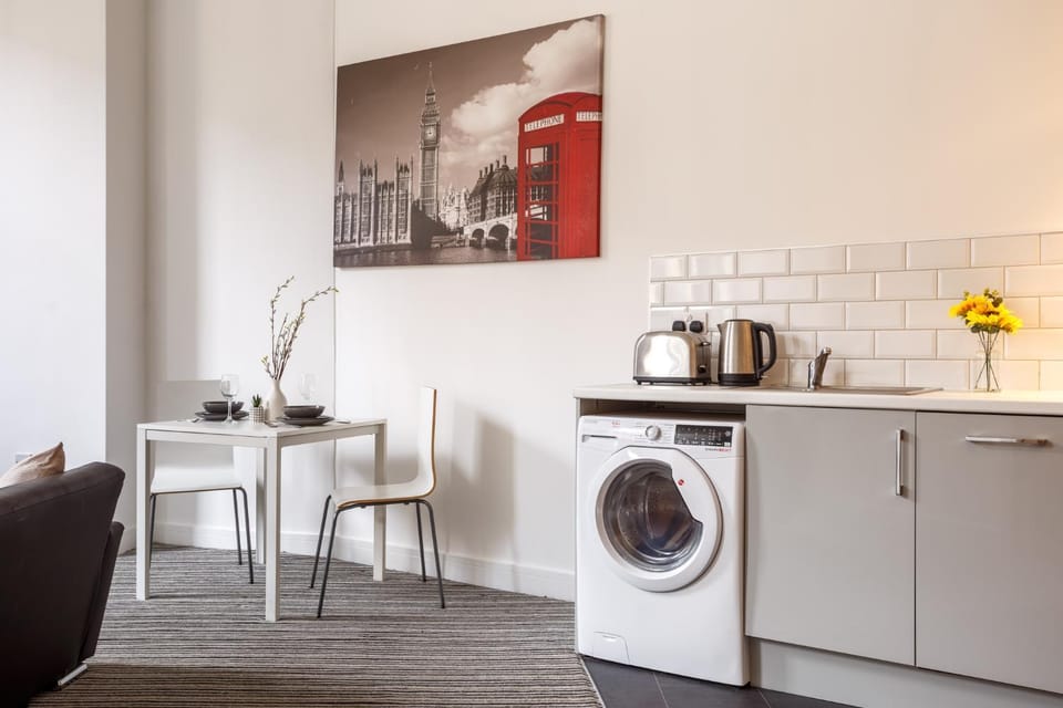 Other, Decorative detail, Seating area, Dining area, toaster, washing machine, kitchen