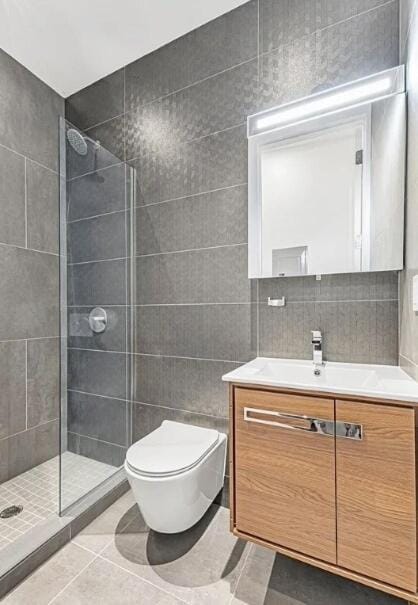 Duplex Dream 4-Bedroom Bonbon Apartment in Midtown