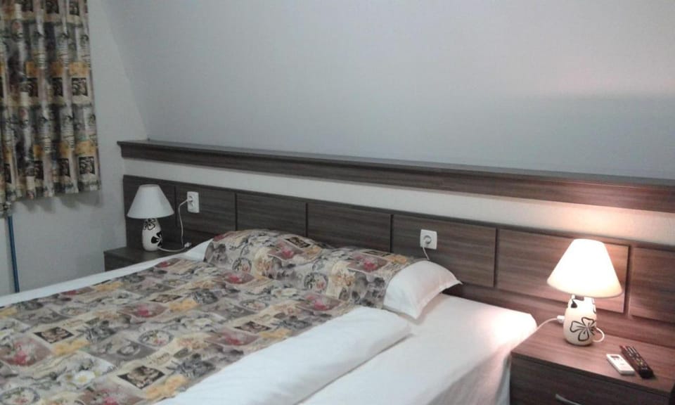 Къща за гости Семейство Петрови Bed and Breakfast in Plovdiv Province