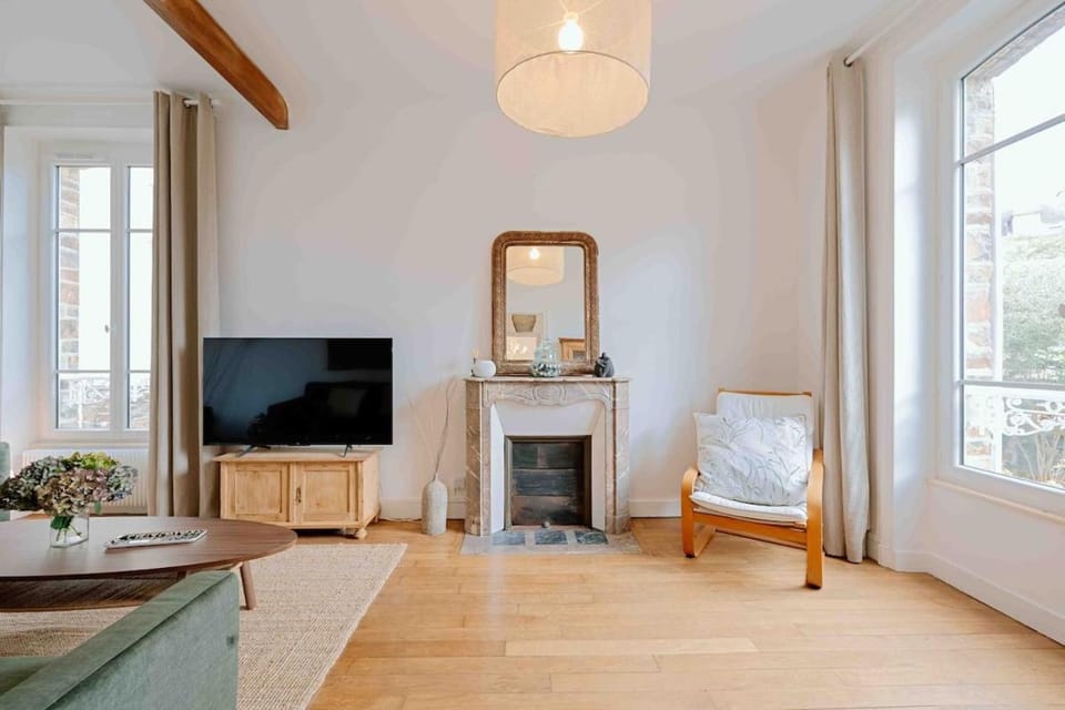 Villa des Genêts House in Saint-Pair-sur-Mer