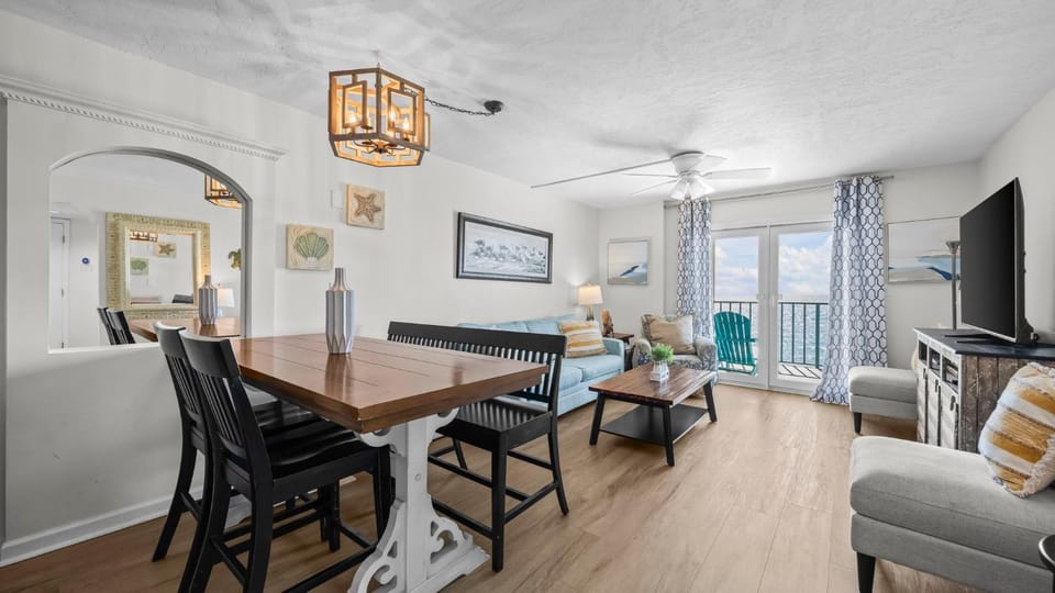 Surf Side Shores 1806 House in West Beach