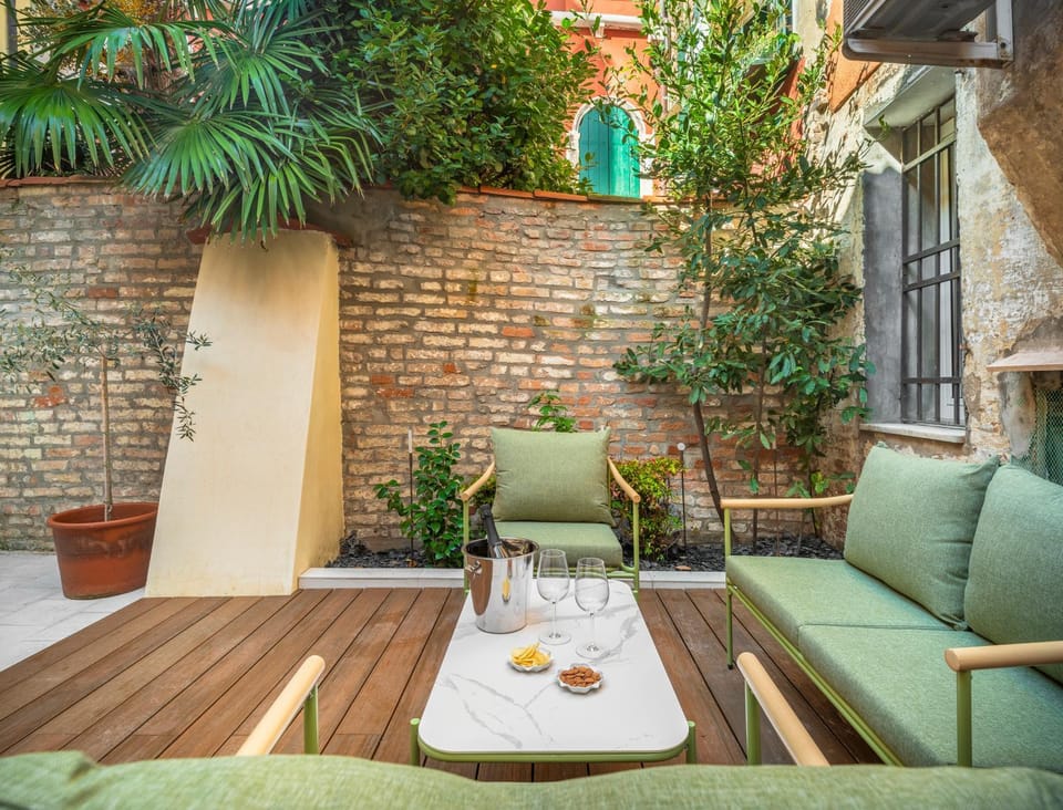 Patio, Garden