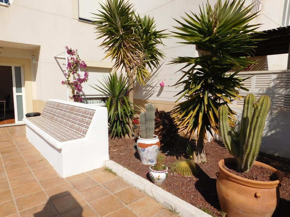 Garden, Balcony/Terrace