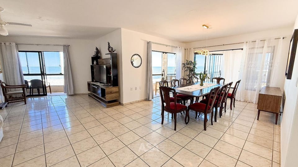 View (from property/room), Dining area, Sea view, Dinner