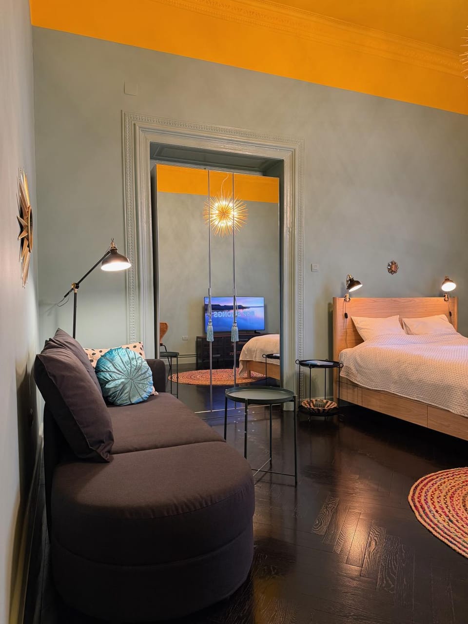 Photo of the whole room, Seating area, Bedroom