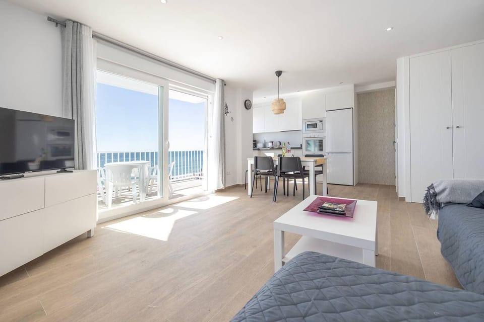 Kitchen or kitchenette, Living room, Sea view