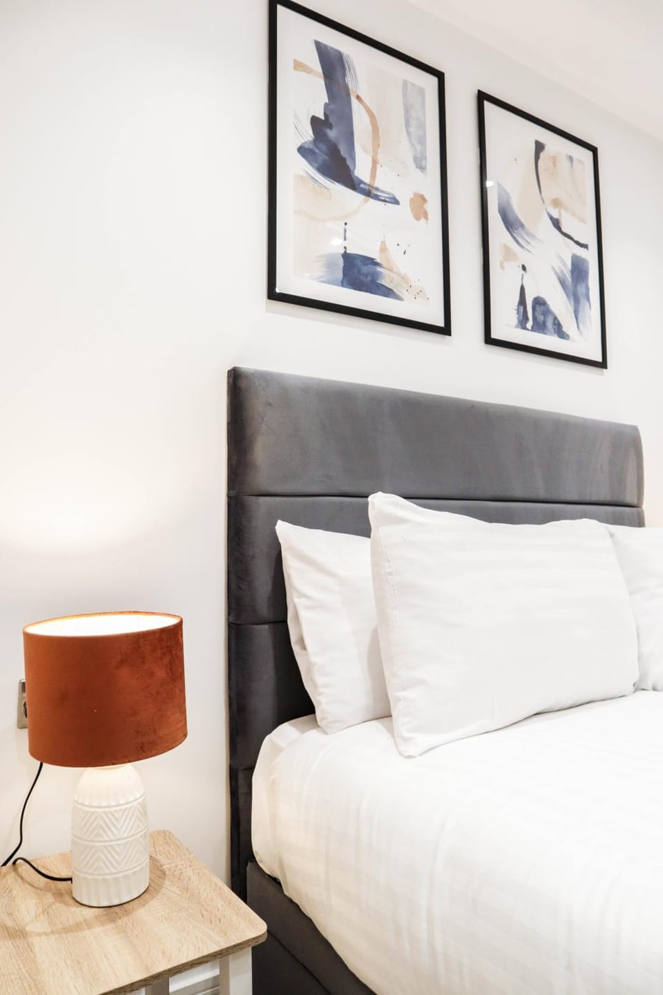 The Rye Retreat - 1BR Modern Design with Smart TV & Secure Underground Parking in Central High Wycombe HP13, Sleeps 3 Apartment in High Wycombe