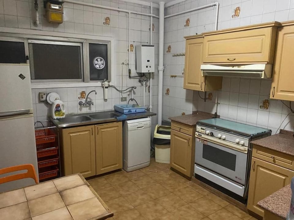 Elegant 2BR Apartment, Prime Location Apartment in Cairo Governorate
