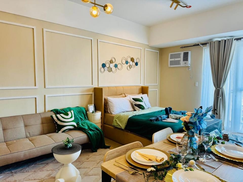 Bed, Living room, Photo of the whole room, Bedroom