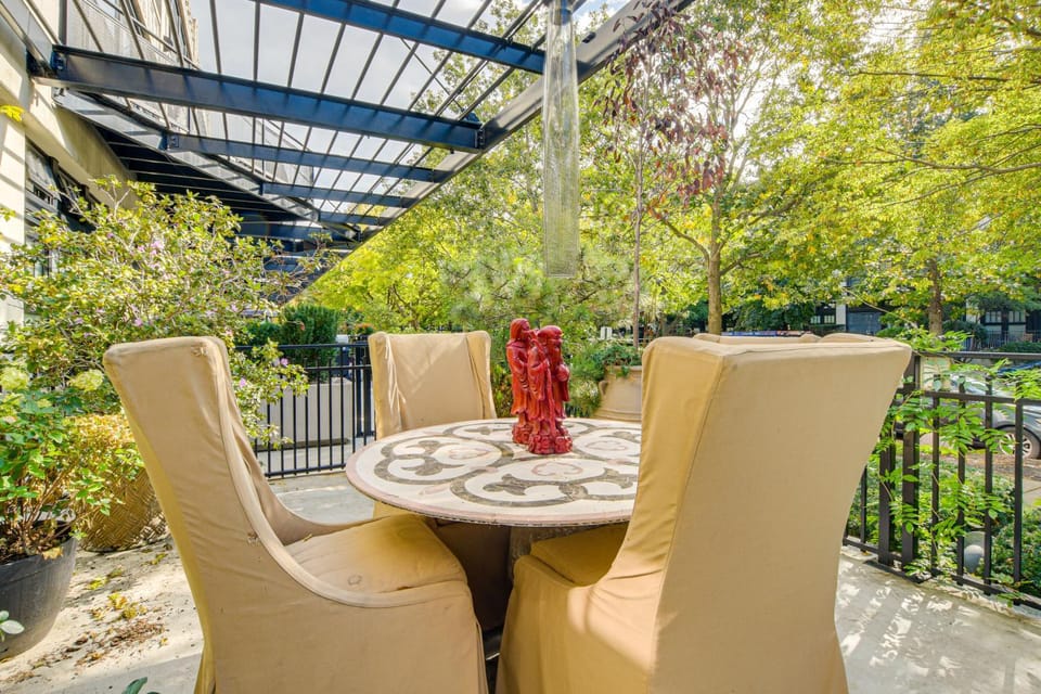 Extended Stay: Walk to UIC Campus & Train! House in Chicago