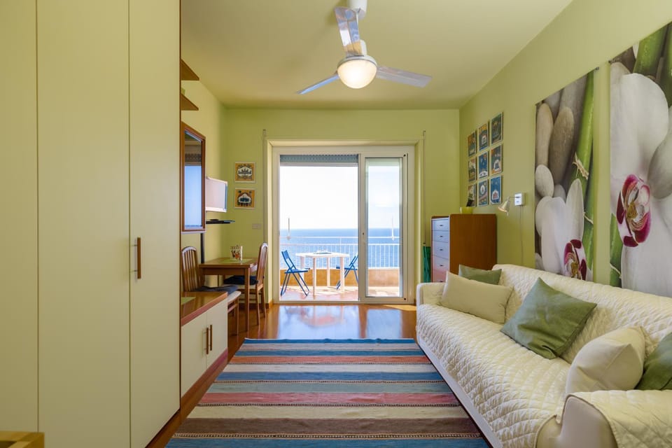 TV and multimedia, Living room, Seating area, Sea view