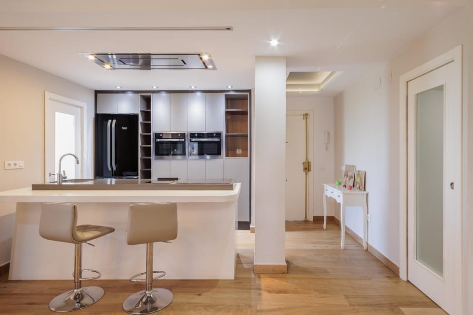 Property building, Kitchen or kitchenette, Living room