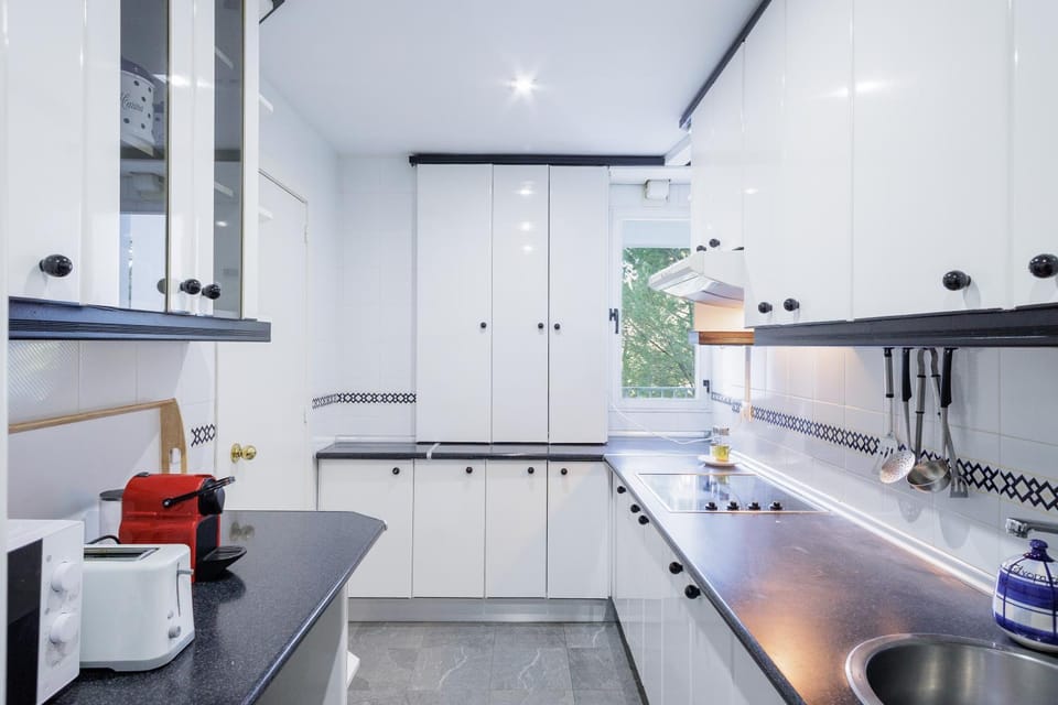 Kitchen or kitchenette, Living room