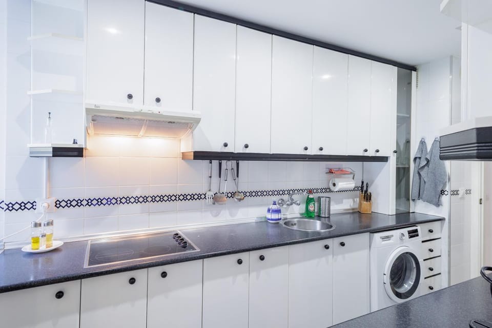 Kitchen or kitchenette, Living room