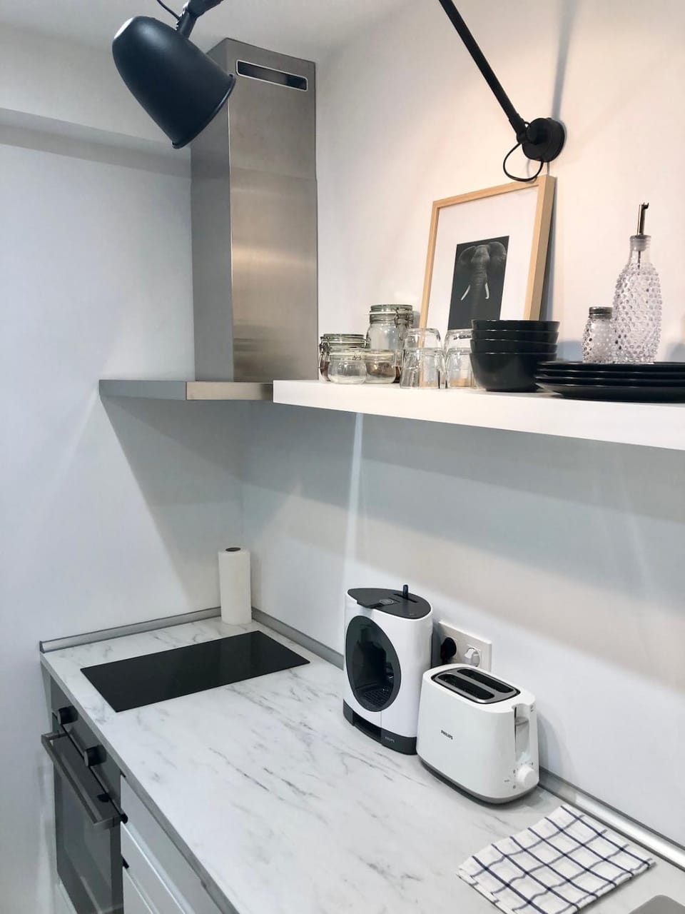Coffee/tea facilities, toaster