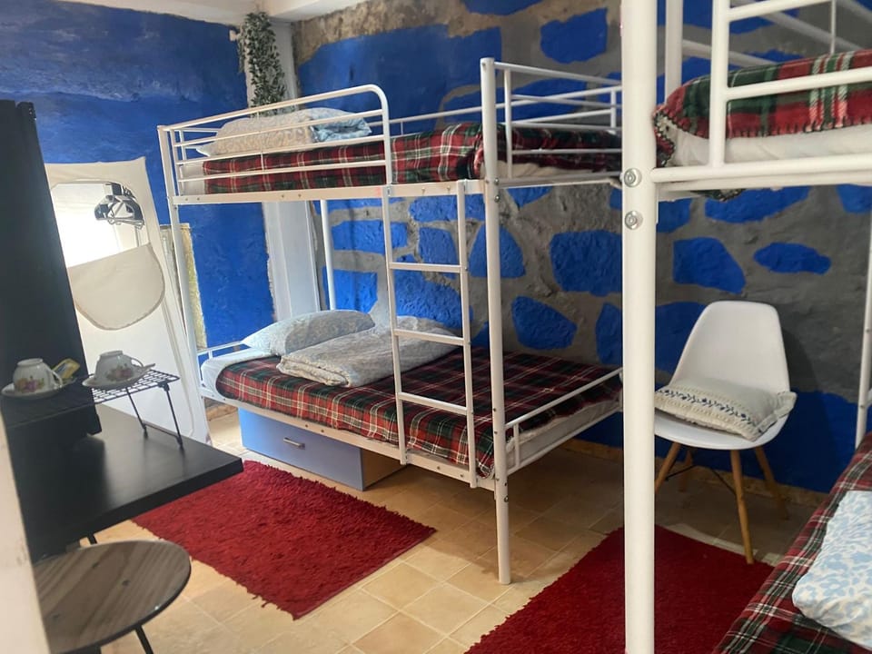 Bed, Bedroom, bunk bed