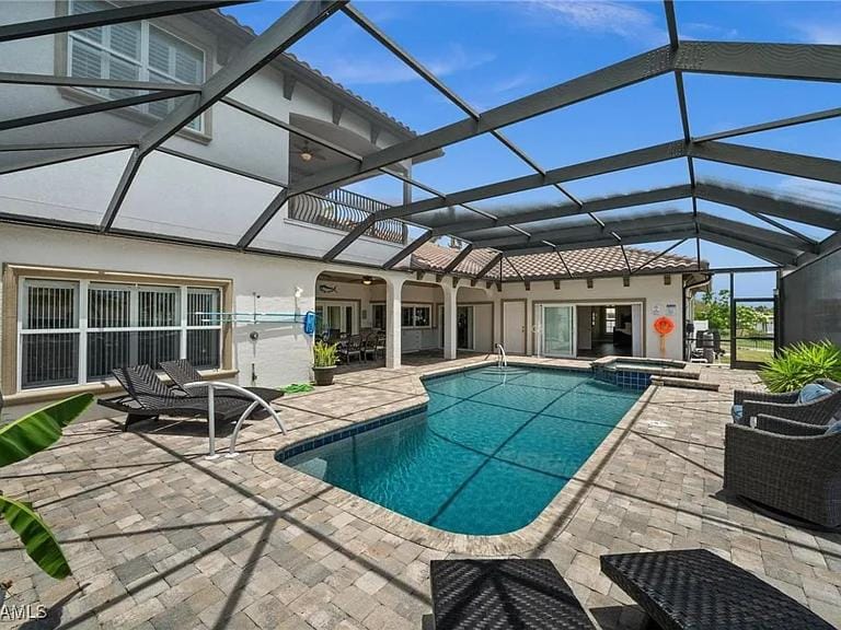 Waterfront Luxury Getaway with Pool, Spa & Game Room - Villa Miramar Retreat - Roelens House in Cape Coral