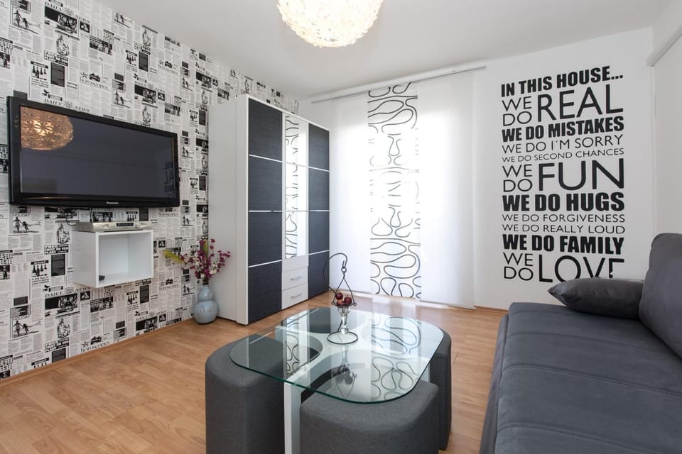 TV and multimedia, Living room