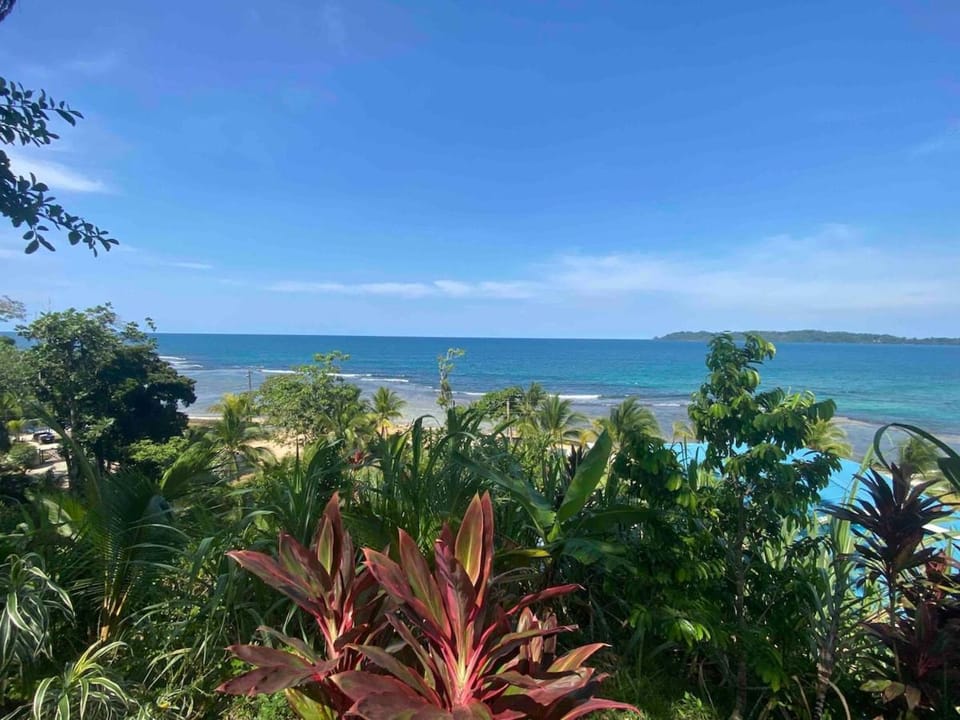 Fairytale Jungle Cottage by the Sea, Bocas House in Bocas del Toro Province