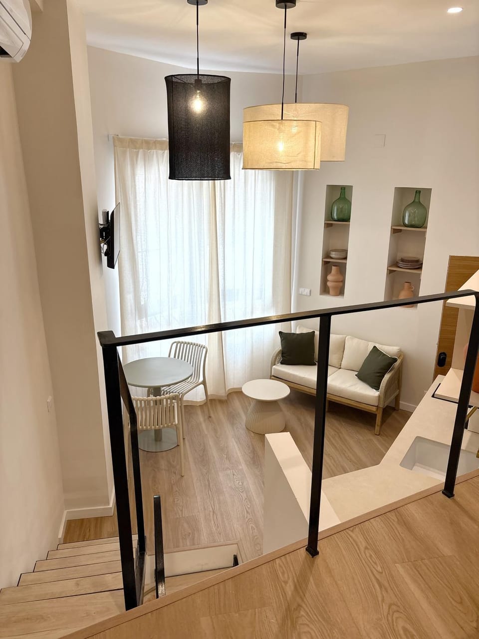 Photo of the whole room