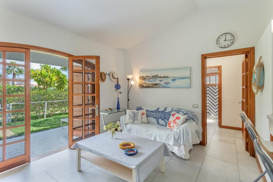 Property building, Living room