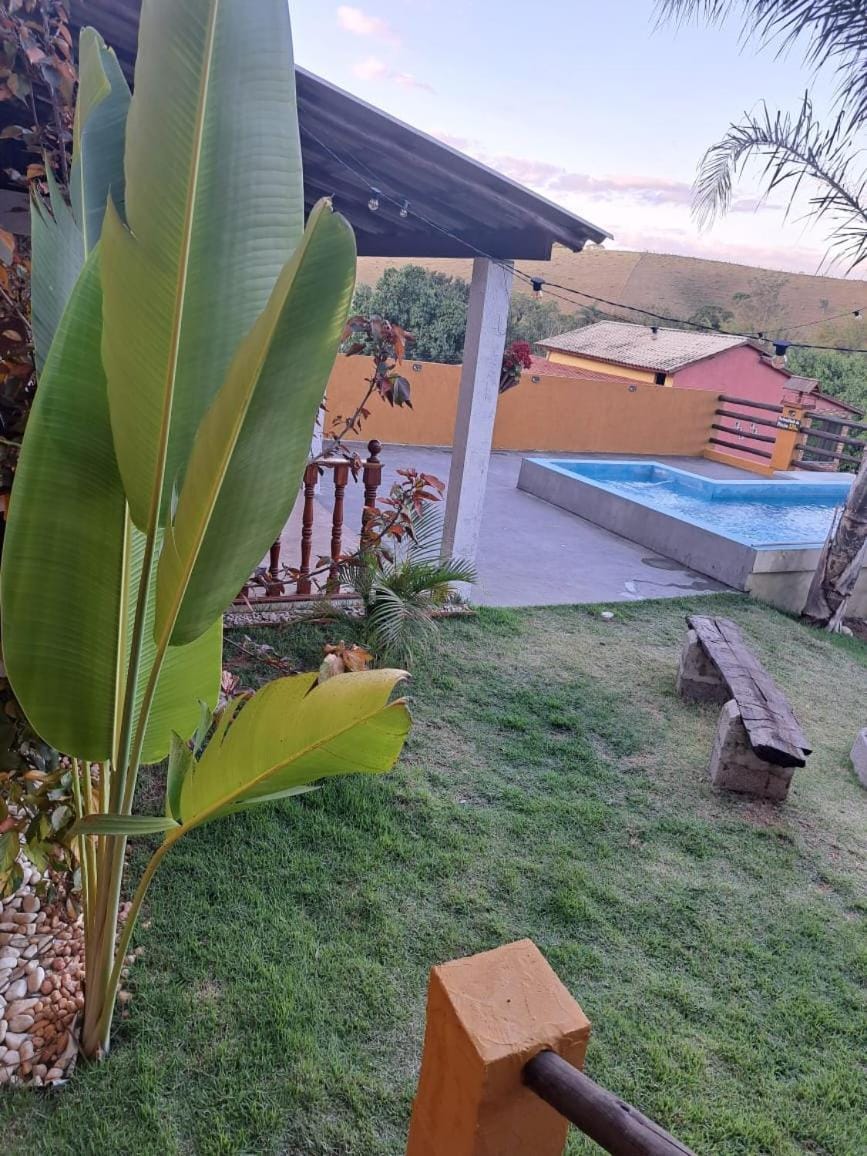 Chalé Zarinha I House in State of São Paulo