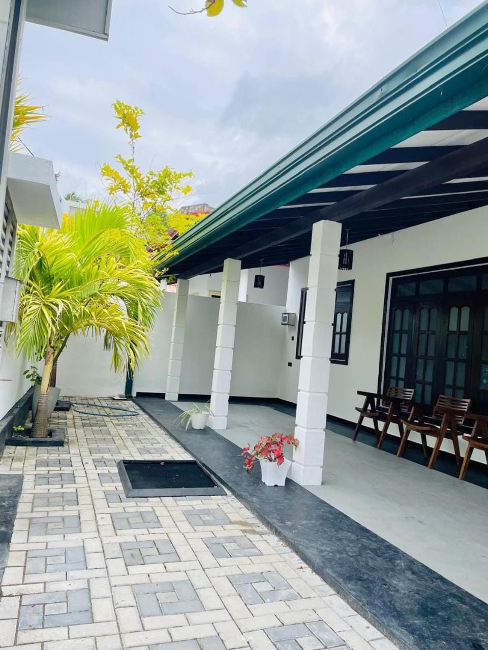 Property building, View (from property/room), Balcony/Terrace