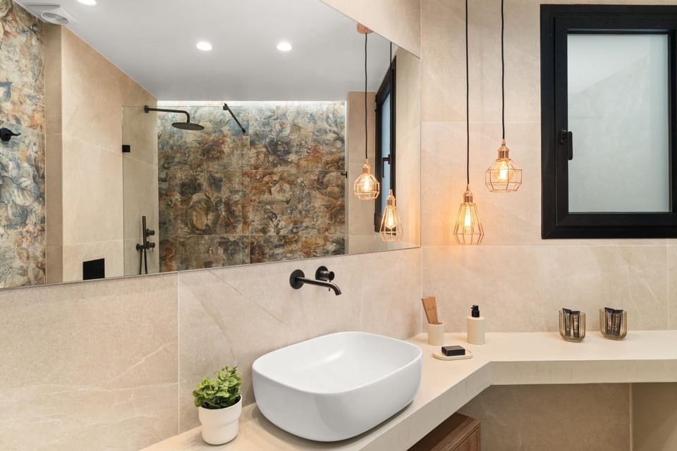Shower, Bathroom, Area and facilities