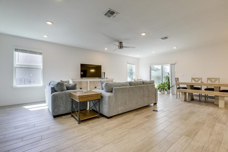 Near Beaches & Golfing: Port St Lucie Home w/ Yard House in Port Saint Lucie