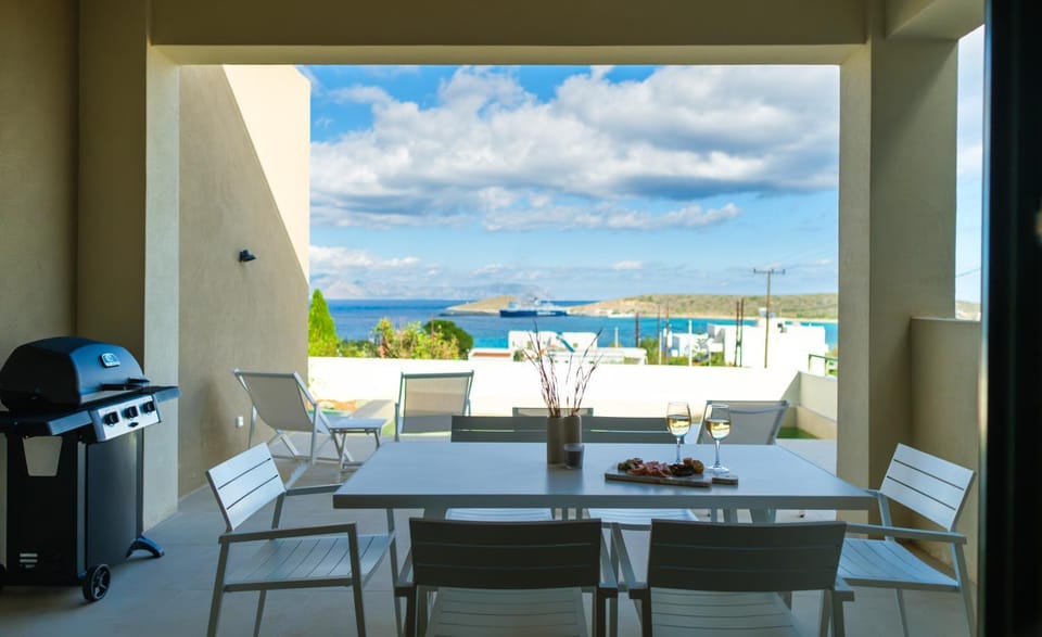 Natural landscape, BBQ facilities, View (from property/room), Balcony/Terrace, Sea view