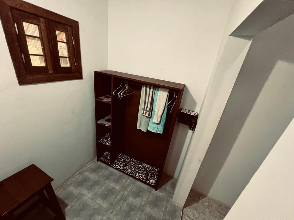 towels, wardrobe